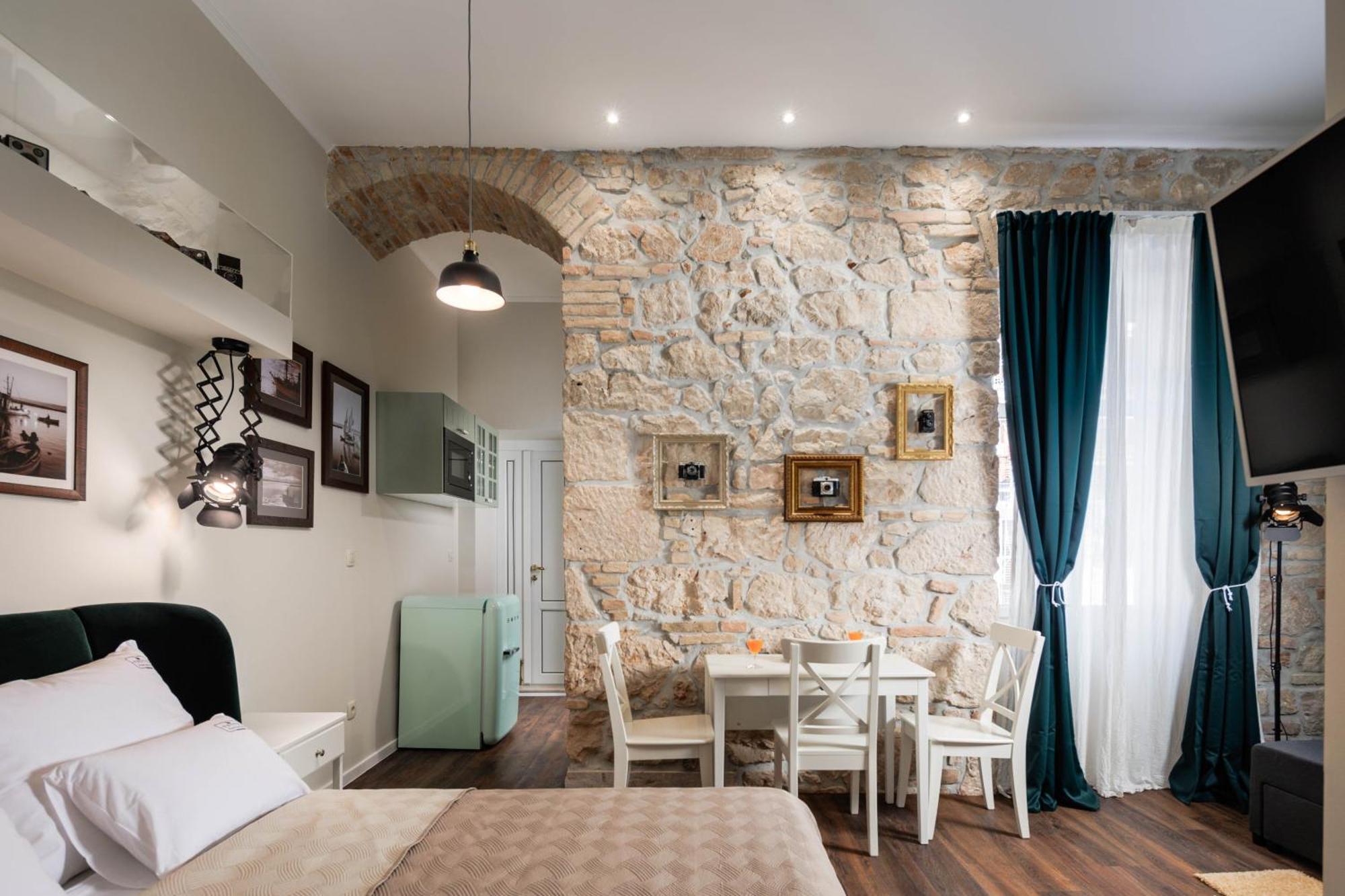 Photel Apartments Цриквениця Екстер'єр фото