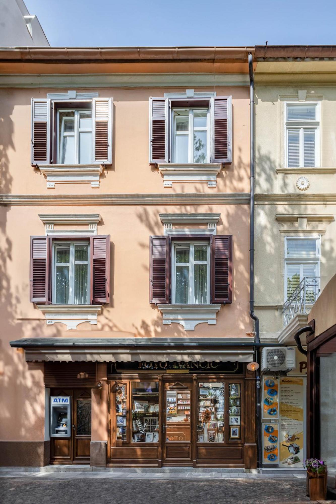 Photel Apartments Цриквениця Екстер'єр фото
