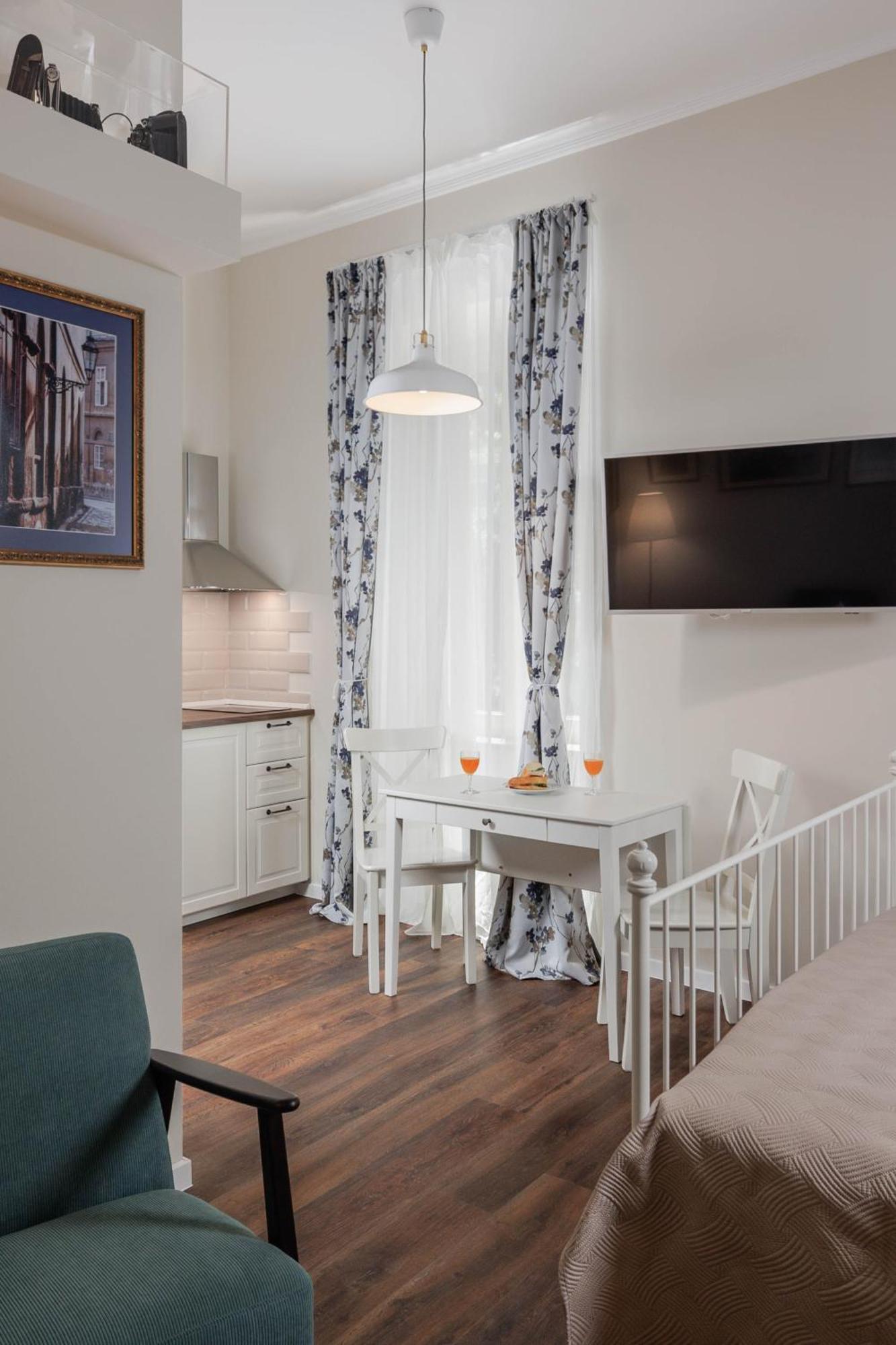 Photel Apartments Цриквениця Екстер'єр фото